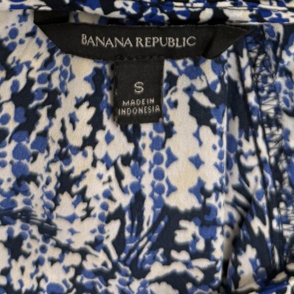 Banana Republic Top Women's S Blue Multicolor Floral Abstract Pleated Neck Shirt - Picture 5 of 8